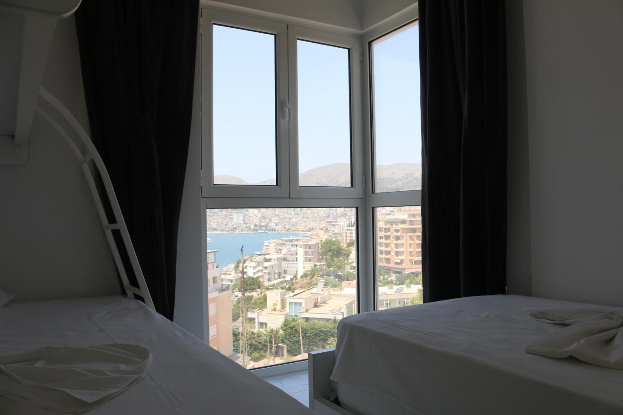 Апартаменты Infinity Sea View Penthouse Саранда Экстерьер фото
